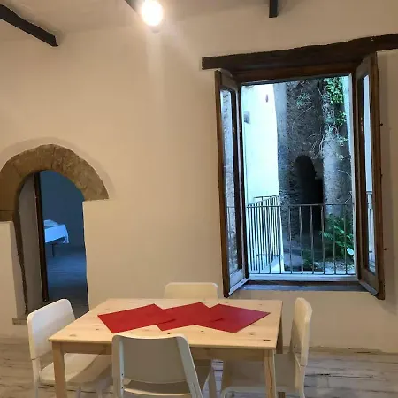 Sovmestka * Belmonte Calabro